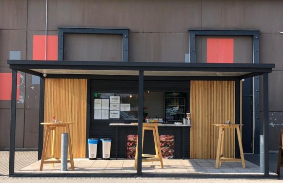 Dobrote na žlico – pred Qcentrom Ptuj